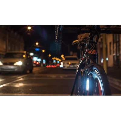 Luce anteriore e posteriore per bici Knog Plus 40 e 20 lumen - Image 4